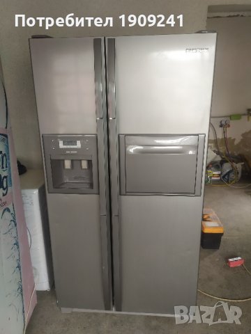 Двоен хладилник Samsung за части или за ремонт , снимка 1 - Хладилници - 40758368