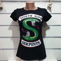 Нова дамска тениска с дигитален печат на сериала RIVERDALE, Southside serpents, снимка 8 - Тениски - 30201300