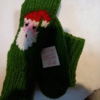 Ръчно плетени детски Коледни чорапи, дължина на ходилото 20 см., снимка 2 - Детски якета и елеци - 42589209