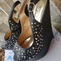 Обувки с пулчета и камъни на платформа, снимка 4 - Дамски обувки на ток - 29245885