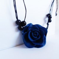 Колие Хрис роза ръчна изработка Полимерна глина , снимка 5 - Колиета, медальони, синджири - 31560501