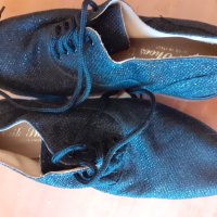 Нови италиански обувки с  лъскав  ефект , снимка 1 - Дамски ежедневни обувки - 32154566
