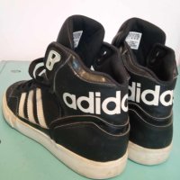 Adidas - оригинални унисекс кецове, много запазени!, снимка 3 - Кецове - 44356660
