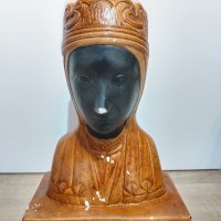 Гипсов бюст на Дева Мария от Монсарат., снимка 6 - Антикварни и старинни предмети - 42212896