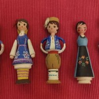 Дървени мускалчета, кукли подаръци от БГА Балкан. , снимка 1 - Колекции - 42087629
