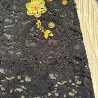Рокля с метални цветя в злато, снимка 5 - Рокли - 39396041