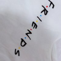 Нова Дамска Тениска на сериала ФРЕНДС / Приятели размер М, снимка 3 - Тениски - 42758162