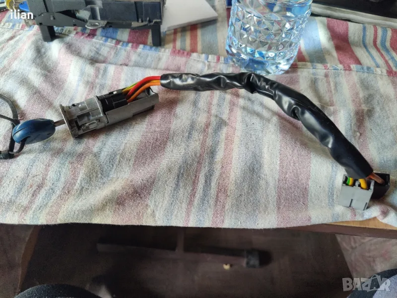 патрон с ключ и клеморед Renault twingo, снимка 1