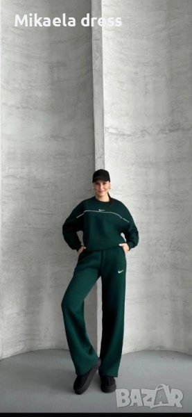 Продавам разкошен и много топъл ежедневен сет от марката Nike. В употзелен цвят.С,М Л размер, снимка 1