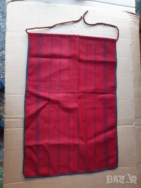 Автентична вълнена престилка , носия, снимка 1