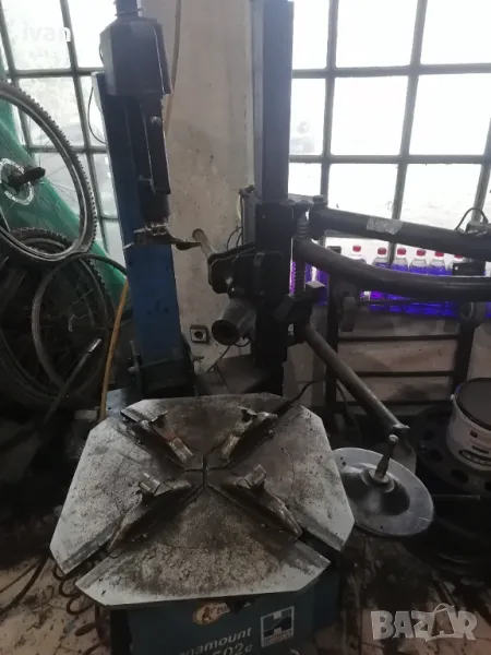 Машина за монтаж демонтаж на гуми hofman megamount 502e, снимка 1