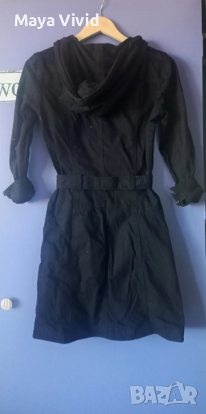 Дамско яке с качулка, снимка 1