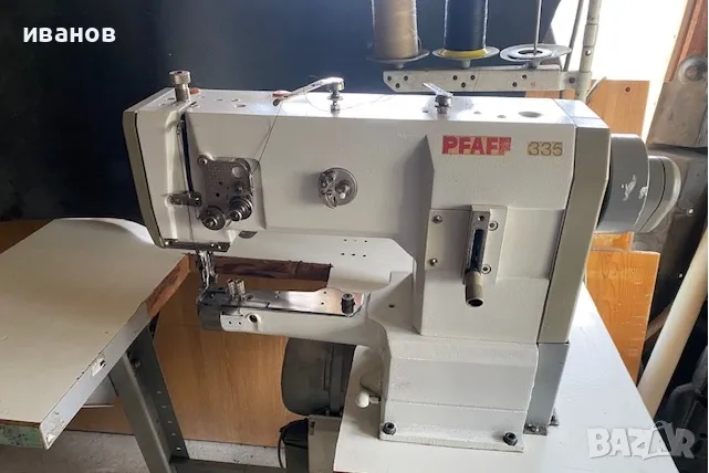 Продавам шевна  ръкавна,лемовъчна машина ПФАФ, снимка 1