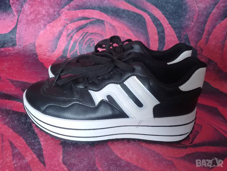 Черно-бели маратонки 41 номер , снимка 1