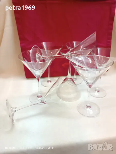 Високи стъклени чаши на столче за коктейли, снимка 1