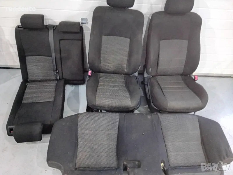 Салон Toyota Avensis T27 Station wagon Face 2012-2015, снимка 1