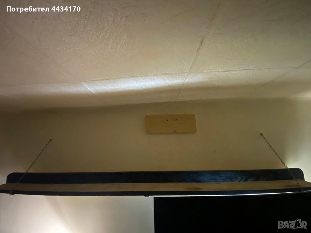 Спешно! Дълга етажерка за стена с вериги – Индустриален стил – Отлично състояние, снимка 1