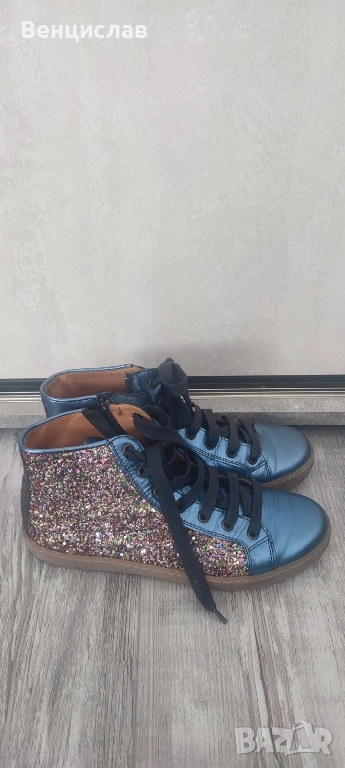 Кецове, естествена кожа 39 номер, син металик с брокат. Марка: Froddo , без забележки: 39лв., снимка 1