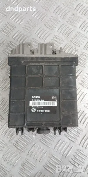 Компютър VW Golf 3 1.8i 1992г. 0261200714, снимка 1