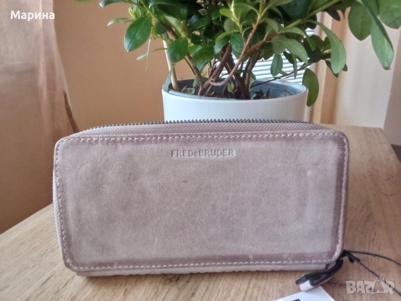 Дамски портфейл естествена кожа FREDsBRUDER - НОВ, снимка 1