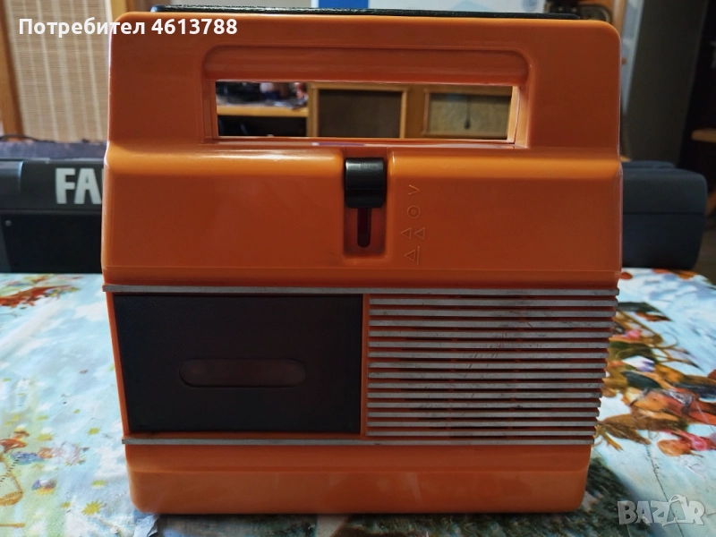 Български касетофон Монтана, снимка 1