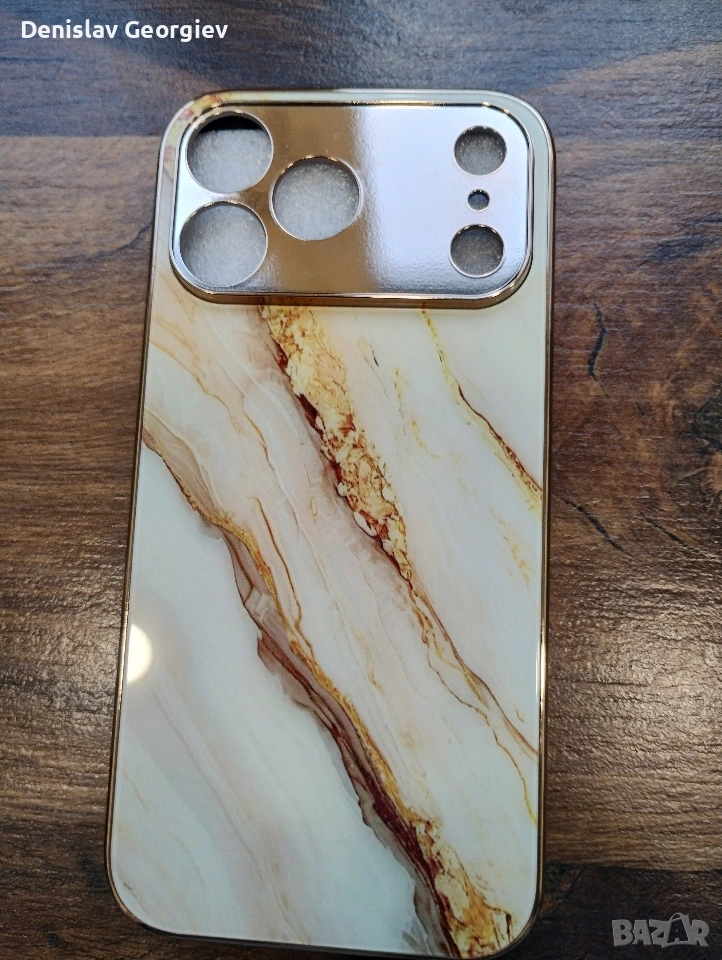 продавам 2 бр  калъфчета за iPhone 17 Pro Max , снимка 1