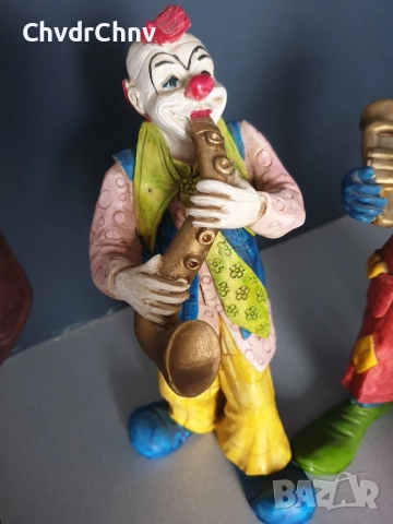 4бр Goebel Happy Clowns резин 20см/Гьобел Германия немски колекционерски фигури на клоуни-музиканти, снимка 4 - Статуетки - 46479168