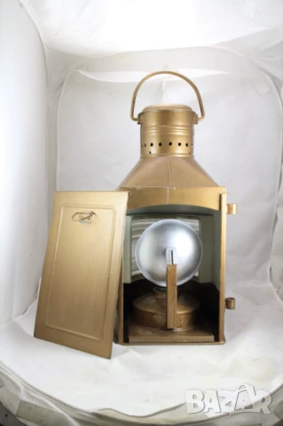Корабен фенер кърмови от търговски кораб., снимка 4 - Антикварни и старинни предмети - 50468615