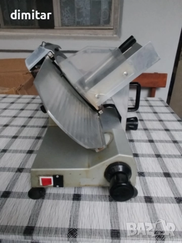 Професионална слайс  машина -250 мм, снимка 4 - Обзавеждане на кухня - 52467352