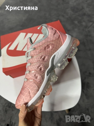 Nike Air VaporMax Plus, снимка 3 - Маратонки - 56444204