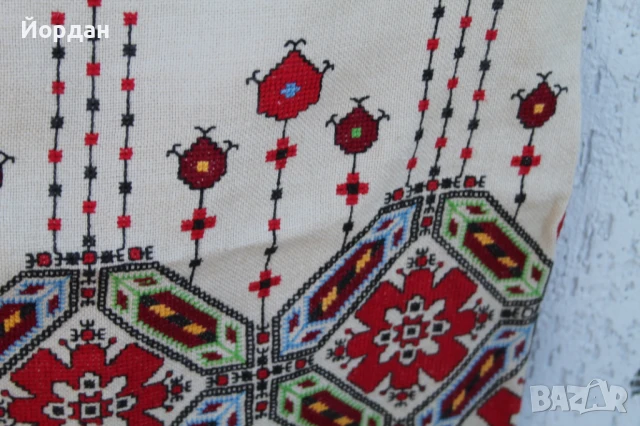 Възглавница с бродерия на ленена панама, снимка 9 - Антикварни и старинни предмети - 50565588