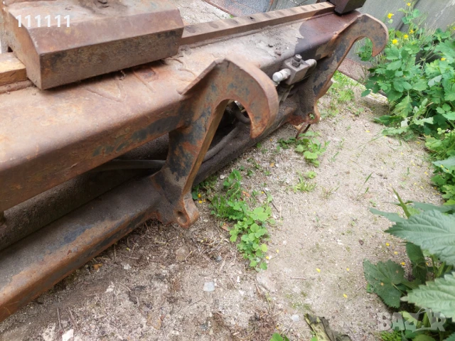 Виличен Позиционер, Изравнител с захват за маниту с вилици и хидравличнно изместване на вилиците, снимка 12 - Индустриална техника - 50492568