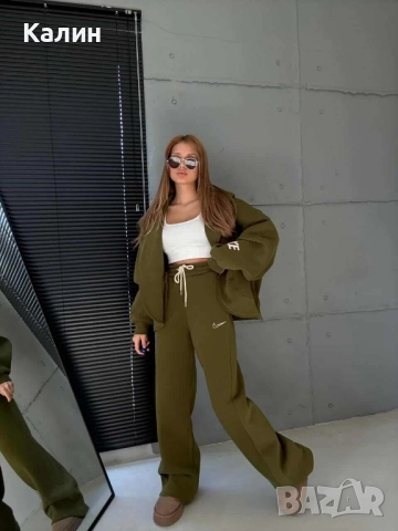 Ватирани дамски комплекти Nike - няколко цвята - 97 лв., снимка 5 - Спортни екипи - 52224938