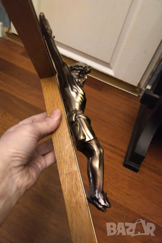 Масивно разпятие бронз и дърво 50 см, снимка 6 - Антикварни и старинни предмети - 44659093