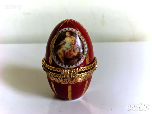 Прекрасна Порцеланова Кутия За Бижута-Яйце