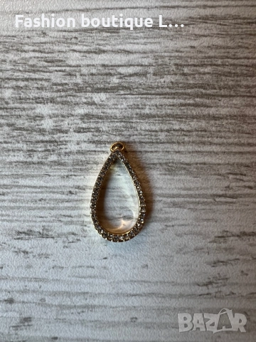 Златна висулка за колие с блестящи камъчета в формата на капка ❤️, снимка 4 - Колиета, медальони, синджири - 52413000