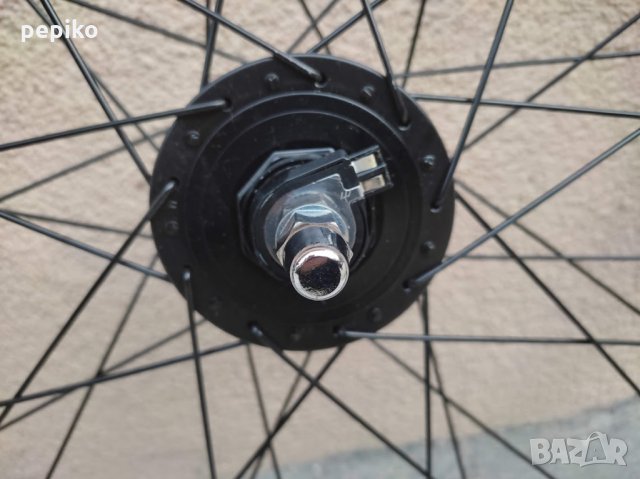 Продавам колела внос от Германия алуминиеви капли и гуми R RIXE R 26 цола с динамо главина, снимка 12 - Части за велосипеди - 34507784