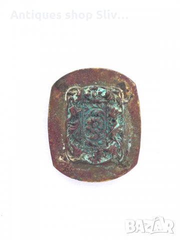 Стара бронзова тока с етно мотиви №0923, снимка 1 - Антикварни и старинни предмети - 34326366