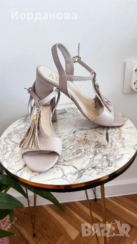 Сандали от естествена кожа в бежово 39 номер