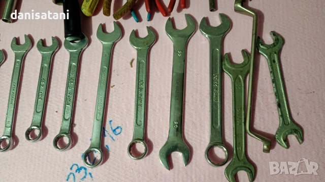 Продавам стари гаечни ключове + бонуси, снимка 3 - Антикварни и старинни предмети - 52886448