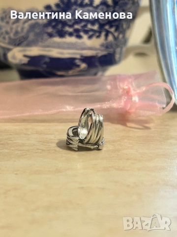 Сребърни обеци(925)  ,нови .Английско закопчаване 