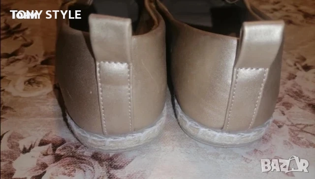 Златисти Нови Дамски Обувки 39, снимка 4 - Дамски ежедневни обувки - 51696820