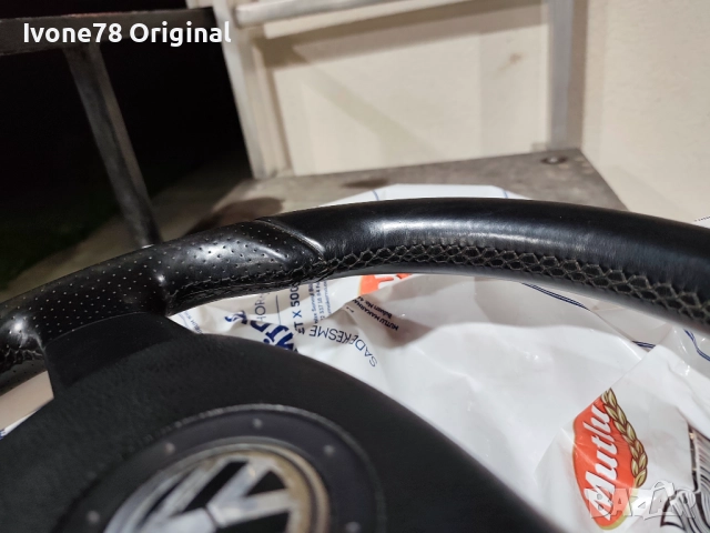 GTI Волан от естествена кожа за VW GOLF 5, снимка 4 - Аксесоари и консумативи - 51791262