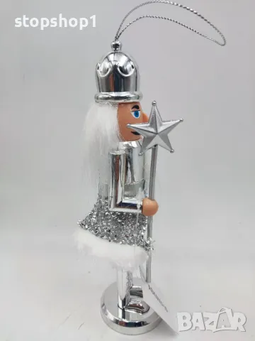 Лешникотрошачка войник Коледа Christmas , снимка 2 - Декорация за дома - 47701214