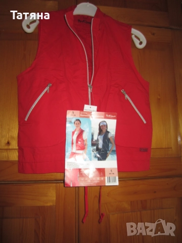    Елек от плат и от еко кожа; яке