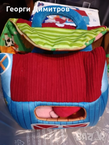 Плюшена къщичка със плюшени музикални животинки 