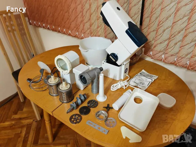 Кухненски робот Kenwood Chef,Тесто мелачка, месо мелачка, мелачка за зеленчуци, курабии , снимка 18 - Кухненски роботи - 49048035