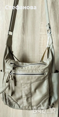 Нова дамска чанта, бежова