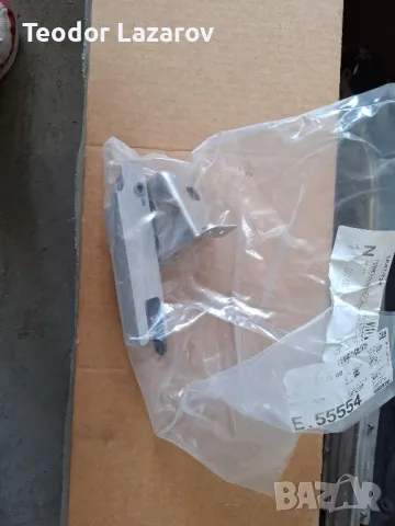 Външен носач - Mercedes-Benz AMG GT4 (290-620-01-00) НЕИЗЧОЛЗВАНО