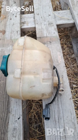 Разширителен съд антифриз за Volvo S60 2005г